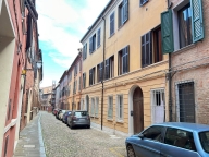 appartamento in vendita a Ferrara in zona Centro Storico