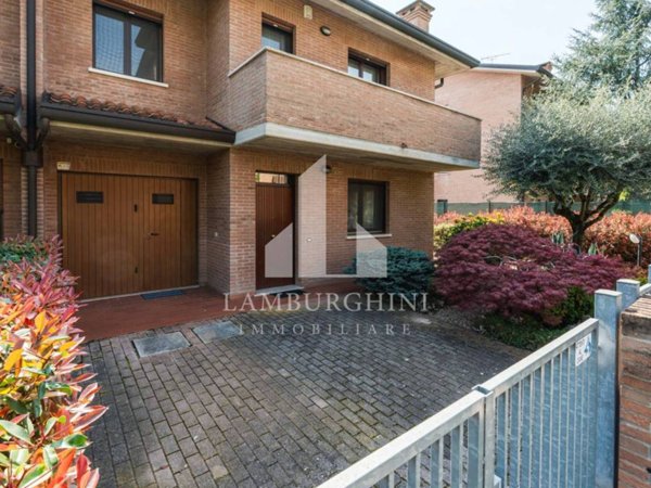 casa indipendente in vendita a Ferrara in zona Aguscello