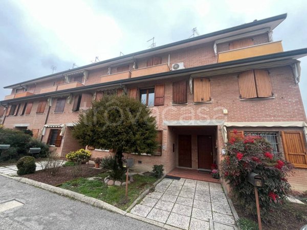 casa indipendente in vendita a Ferrara in zona Pontegradella
