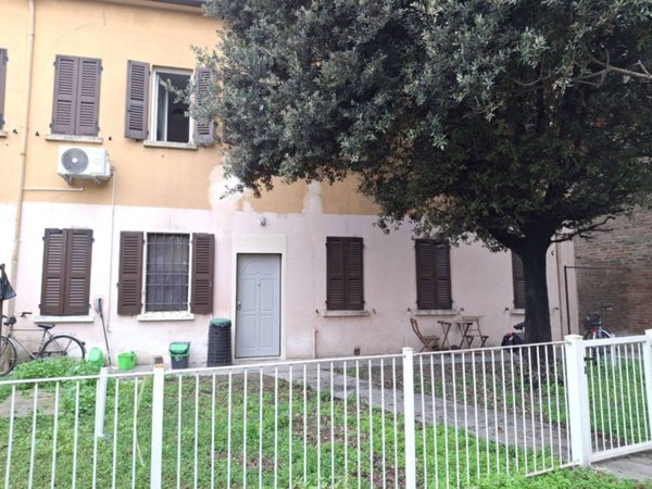 casa indipendente in vendita a Ferrara in zona Arianuova