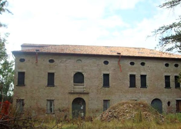 casa indipendente in vendita a Ferrara in zona Contrapò