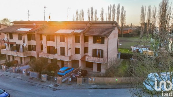 casa indipendente in vendita a Ferrara in zona Pontegradella