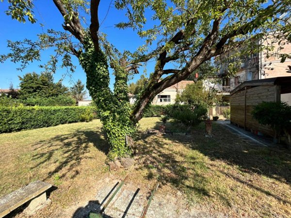 casa indipendente in vendita a Ferrara in zona Quartesana