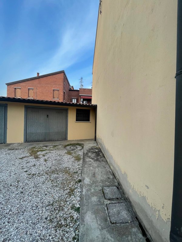 appartamento in vendita a Ferrara in zona Focomorto