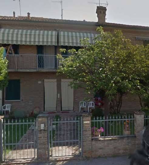 casa indipendente in vendita a Ferrara