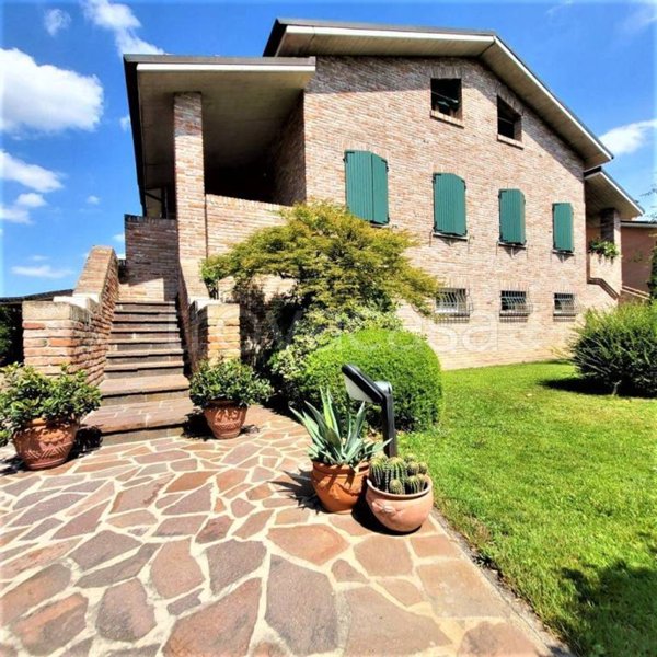 casa indipendente in vendita a Ferrara in zona San Martino