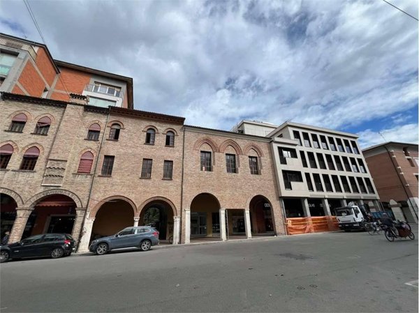 appartamento in vendita a Ferrara in zona Centro Storico