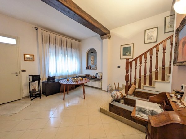 casa indipendente in vendita a Ferrara in zona Centro Storico