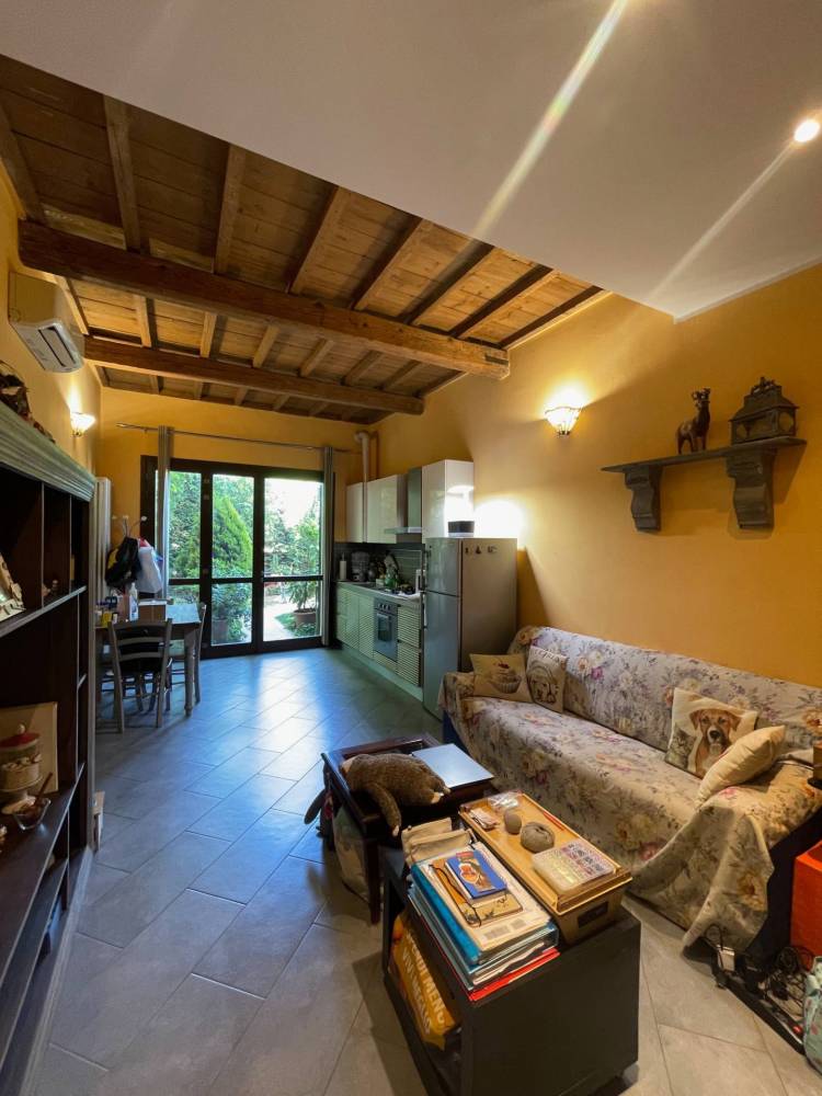 casa indipendente in vendita a Ferrara