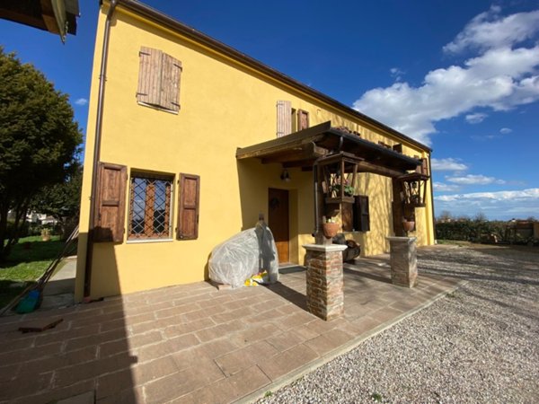 casa indipendente in vendita a Ferrara in zona San Bartolomeo in Bosco