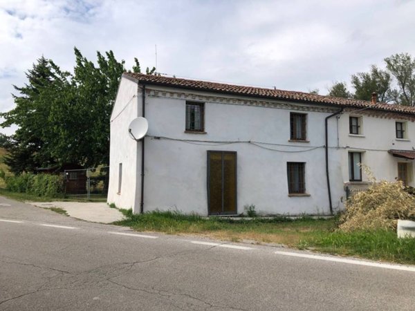 casa indipendente in vendita a Ferrara in zona Casaglia