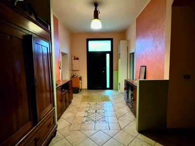 casa indipendente in vendita a Ferrara