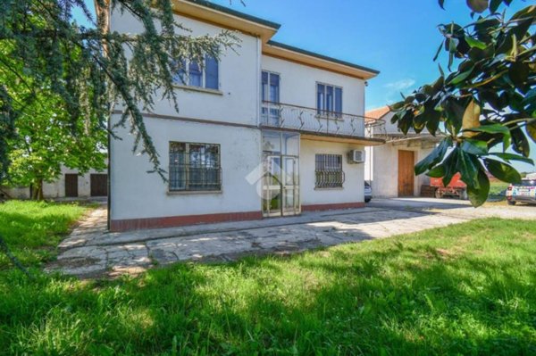 casa indipendente in vendita a Ferrara in zona San Bartolomeo in Bosco