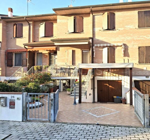 casa indipendente in vendita a Ferrara in zona San Bartolomeo in Bosco