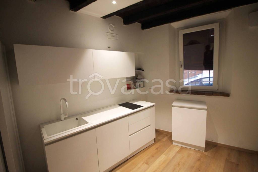 appartamento in vendita a Ferrara in zona Centro Storico