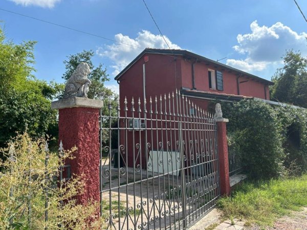 casa indipendente in vendita a Ferrara in zona Sant'Egidio / Gaibanella