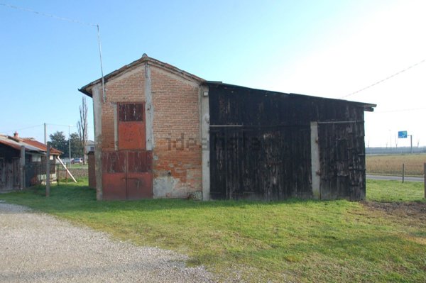 casale in vendita a Ferrara in zona Correggio