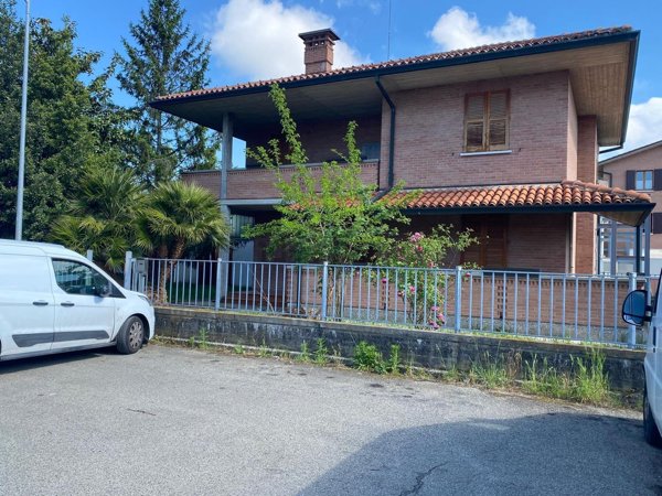 casa indipendente in vendita a Ferrara