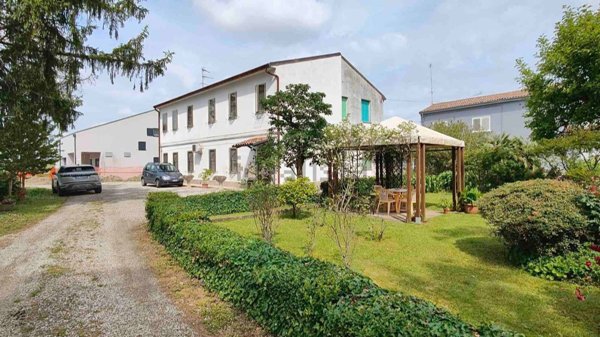 appartamento in vendita a Ferrara in zona Francolino