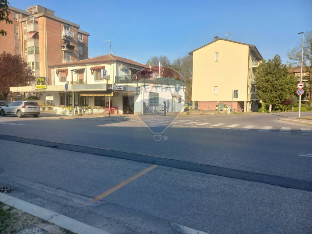 negozio in vendita a Ferrara