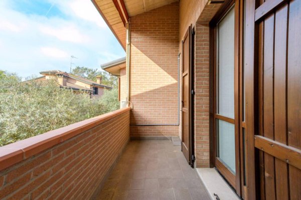 casa indipendente in vendita a Ferrara in zona Centro Storico