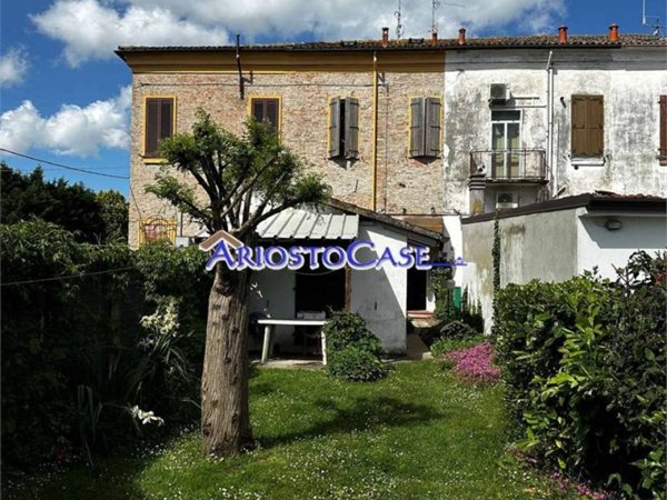 casa indipendente in vendita a Ferrara in zona San Martino