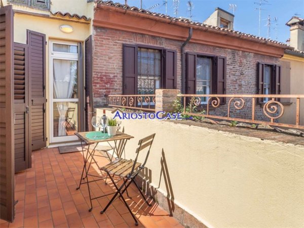 appartamento in vendita a Ferrara in zona Centro Storico