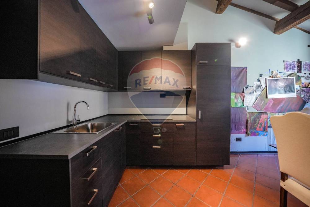 appartamento in vendita a Ferrara in zona Centro Storico