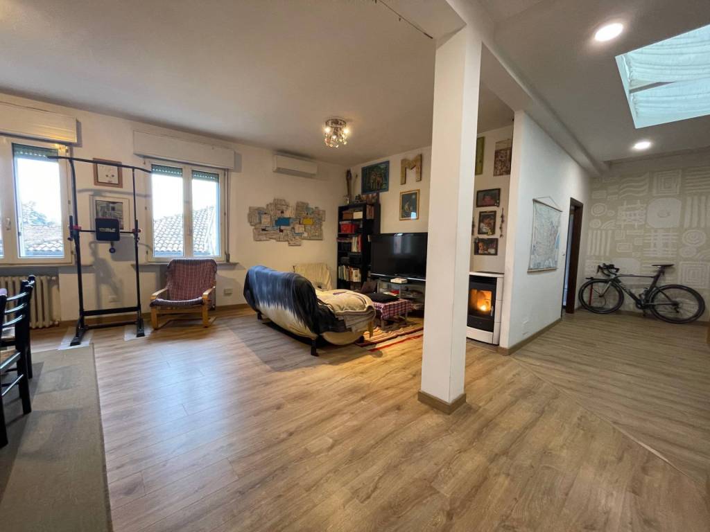 casa indipendente in vendita a Ferrara in zona Centro Storico