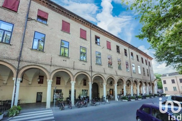 appartamento in vendita a Ferrara in zona Centro Storico