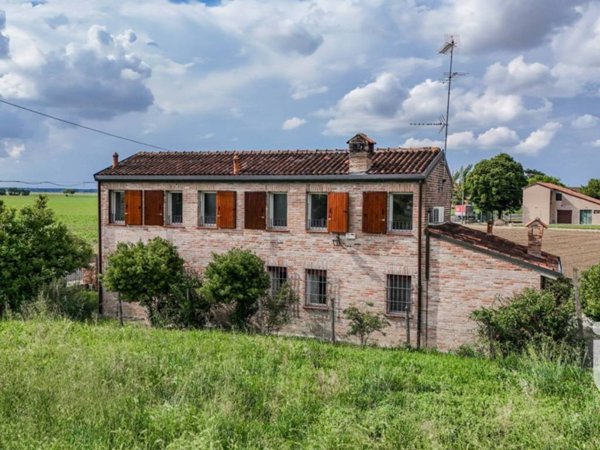 casa indipendente in vendita a Ferrara in zona Villanova