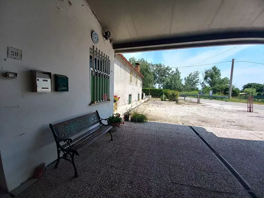 casa indipendente in vendita a Ferrara in zona Marrara