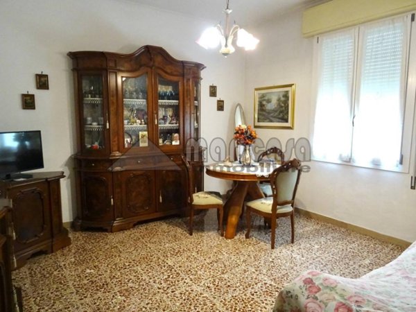 casa indipendente in vendita a Ferrara in zona Centro Storico