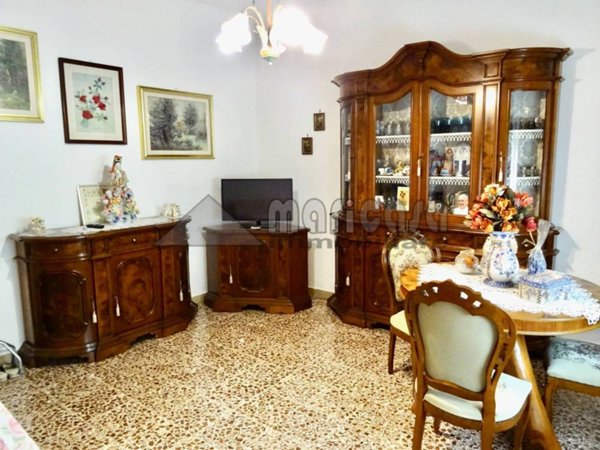 casa indipendente in vendita a Ferrara in zona Centro Storico
