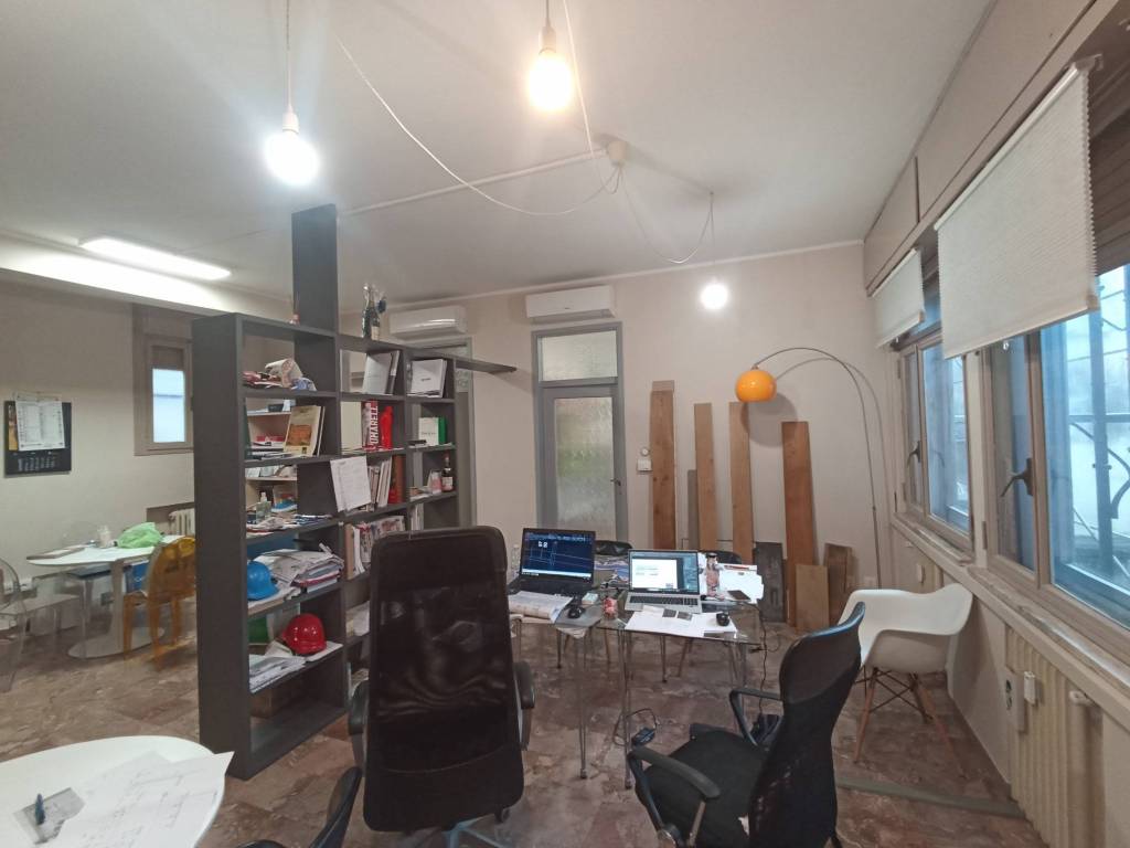 quadrivano in vendita a Ferrara in zona Centro Storico