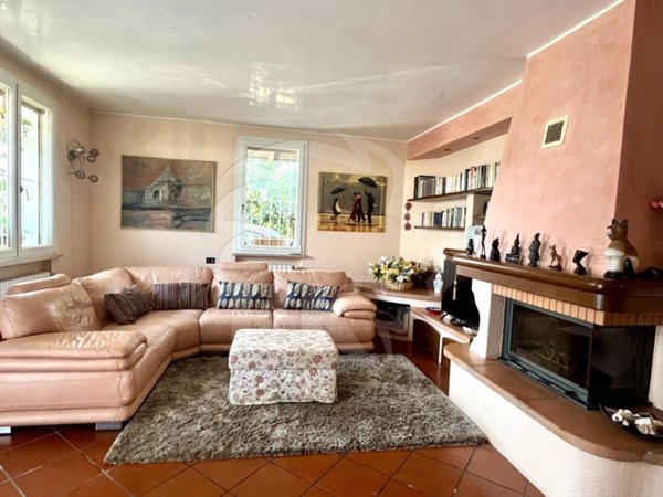 casa indipendente in vendita a Ferrara in zona Baura