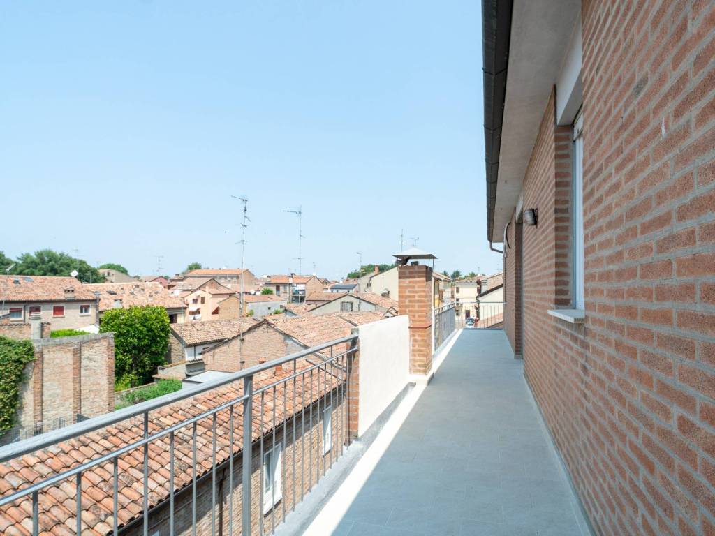 appartamento in vendita a Ferrara in zona Centro Storico