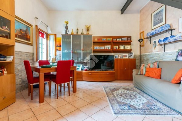 casa indipendente in vendita a Ferrara