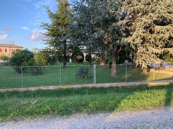 casa indipendente in vendita a Ferrara in zona Correggio