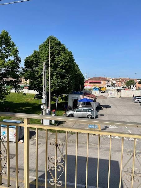 appartamento in vendita a Ferrara in zona Centro Storico