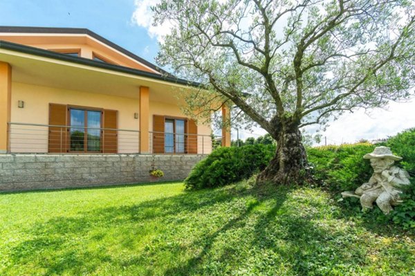 casa indipendente in vendita a Ferrara in zona Monestirolo