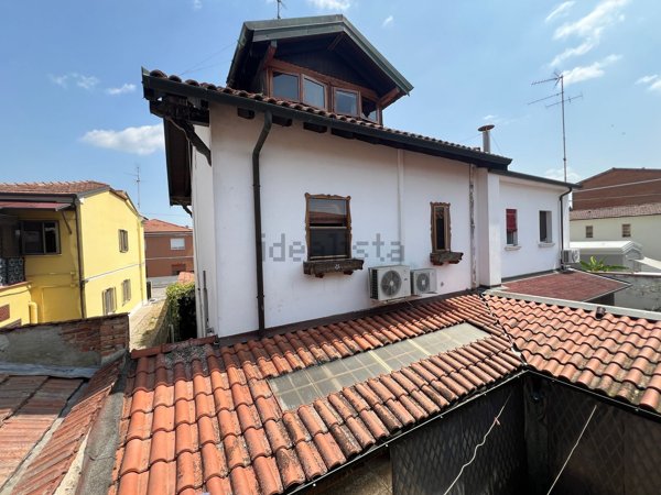 casa indipendente in vendita a Ferrara