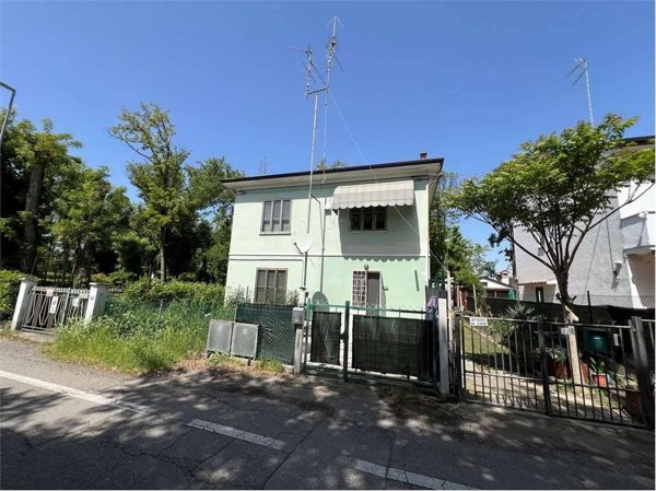 casa indipendente in vendita a Ferrara in zona Boara