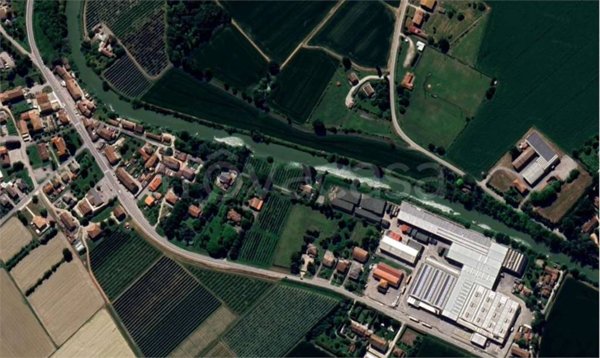 casa indipendente in vendita a Ferrara