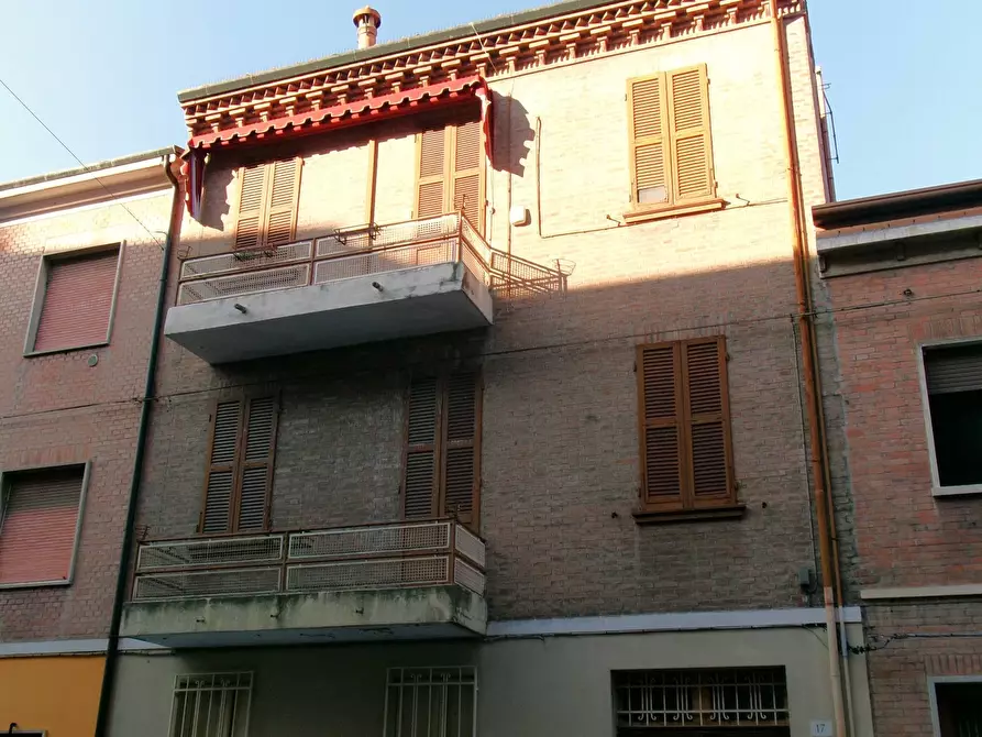 casa indipendente in vendita a Ferrara