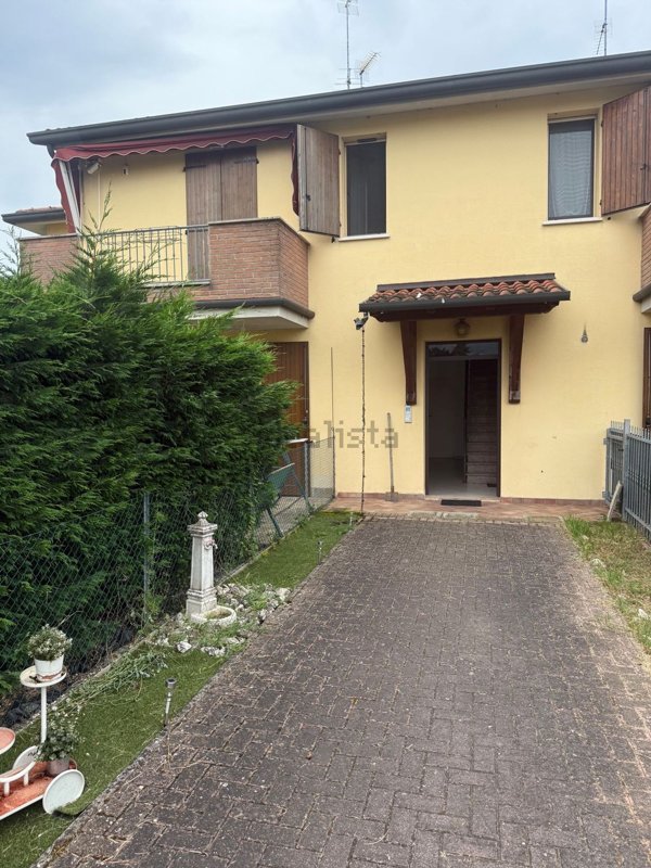 appartamento in vendita a Ferrara in zona Porotto / Cassana
