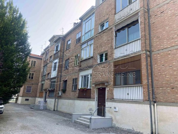 appartamento in vendita a Ferrara in zona Centro Storico