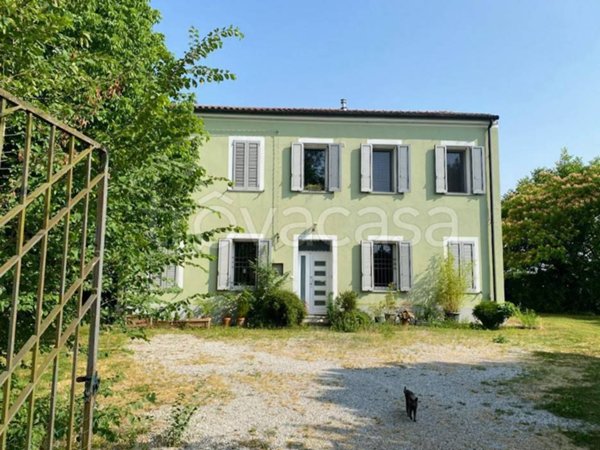 casa indipendente in vendita a Ferrara in zona Casaglia