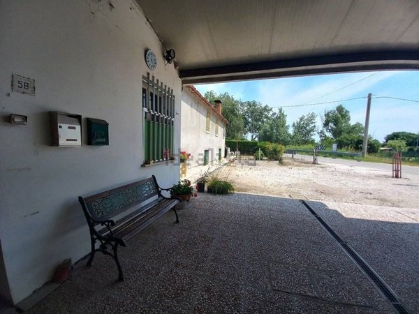 casa semindipendente in vendita a Ferrara in zona Marrara
