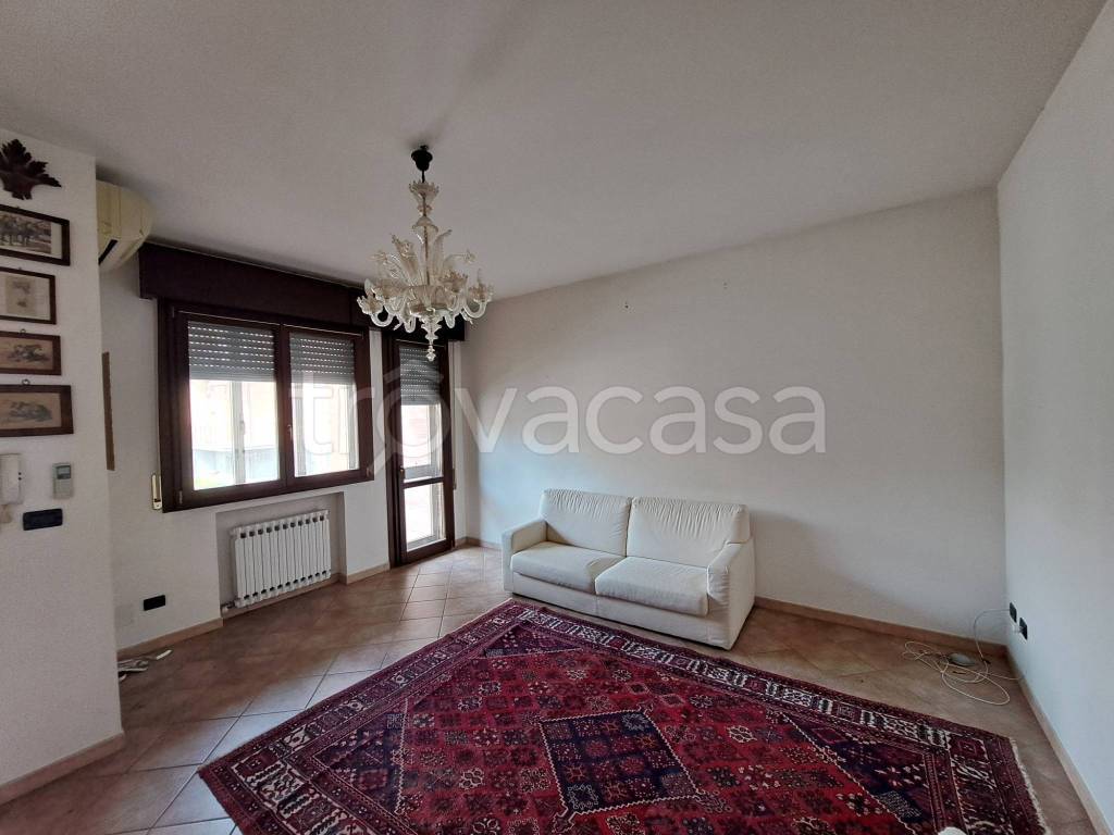 casa indipendente in vendita a Ferrara